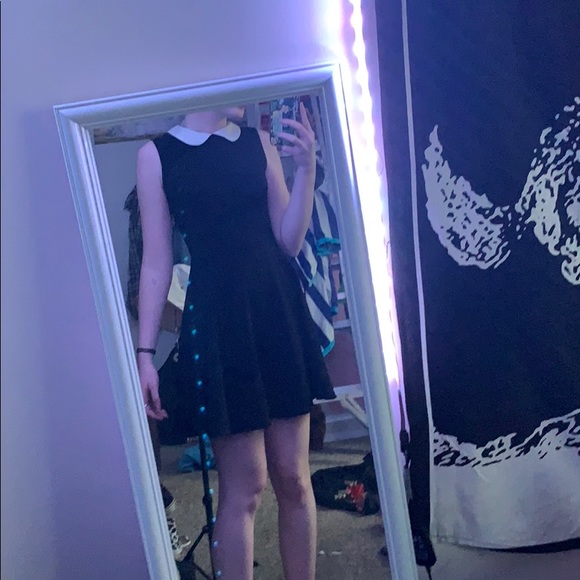 Black collared dress - Picture 2 of 3